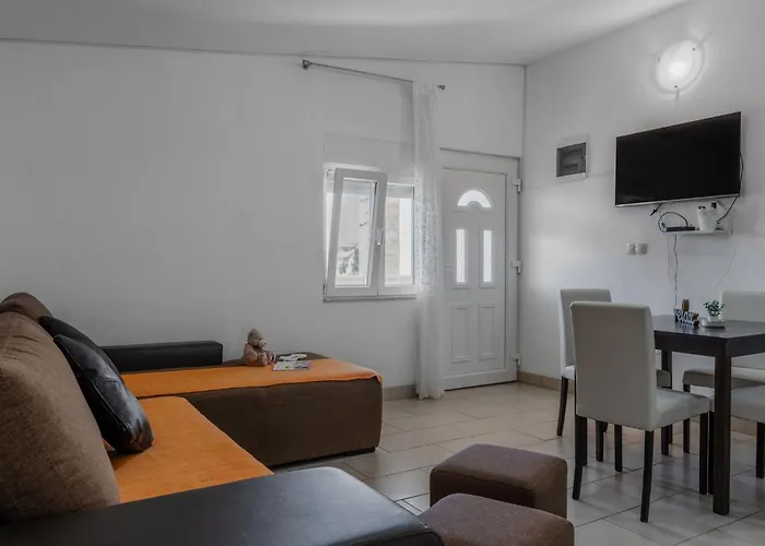 Josipovic 2 By Interhome Apartman *